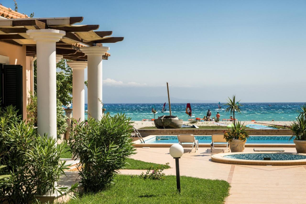 Aktes Villas ヴァシリキ エクステリア 写真